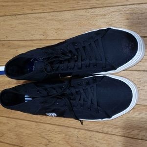 Chaps Men Black sneakers size 11 new